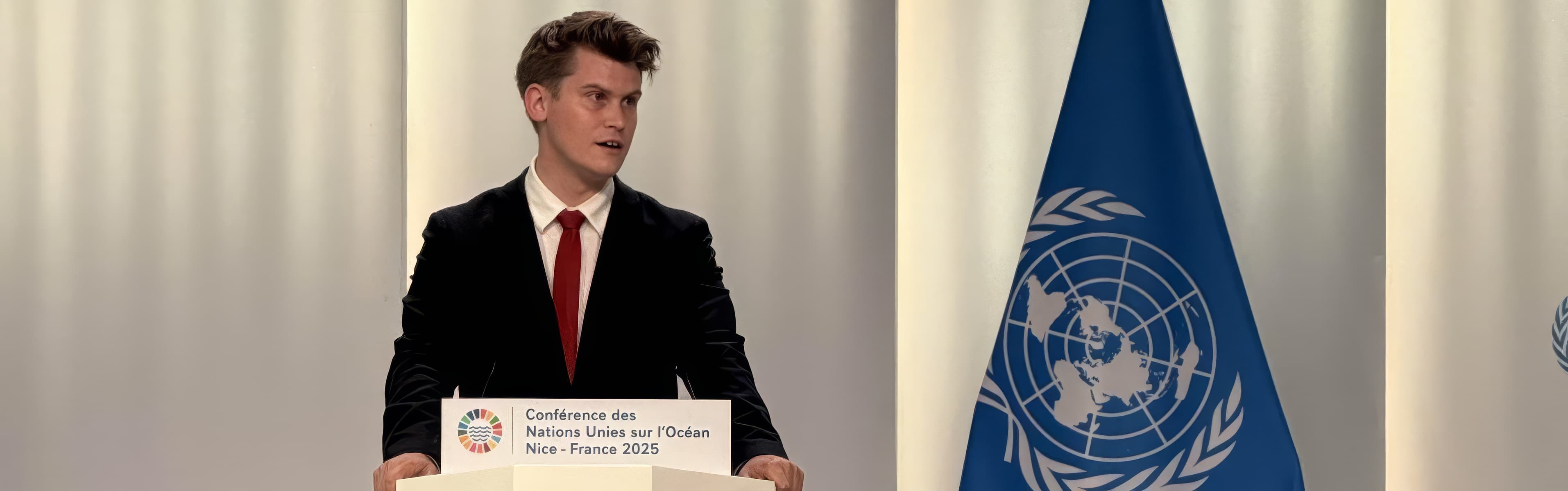 UNOC Jóhann Páll á Hafráðstefnu Sameinuðu Þjóðanna. Mynd tekin af heimasíðu Stjórnarráðs Íslands: https://www.stjornarradid.is/efst-a-baugi/frettir/stok-frett/2025/06/10/Island-aetlar-ad-efla-vernd-vistkerfa-i-hafi/